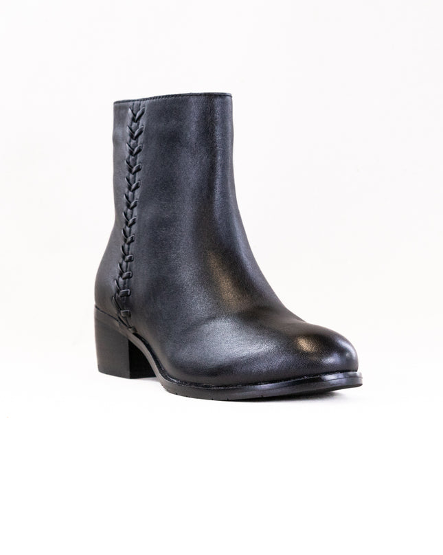 Salvia Gwen (Women's) - Black