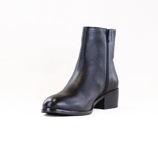 Salvia Gwen (Women's) - Black