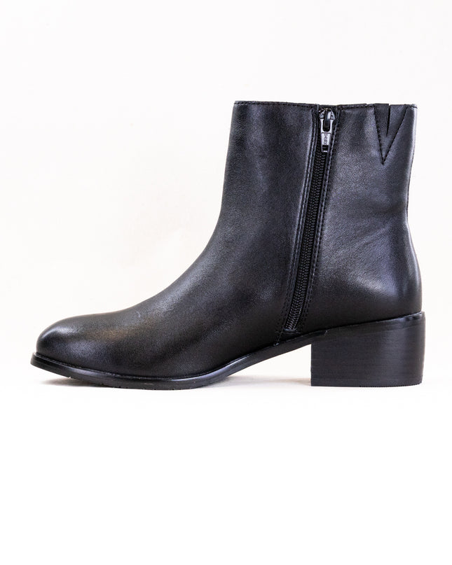 Salvia Gwen (Women's) - Black