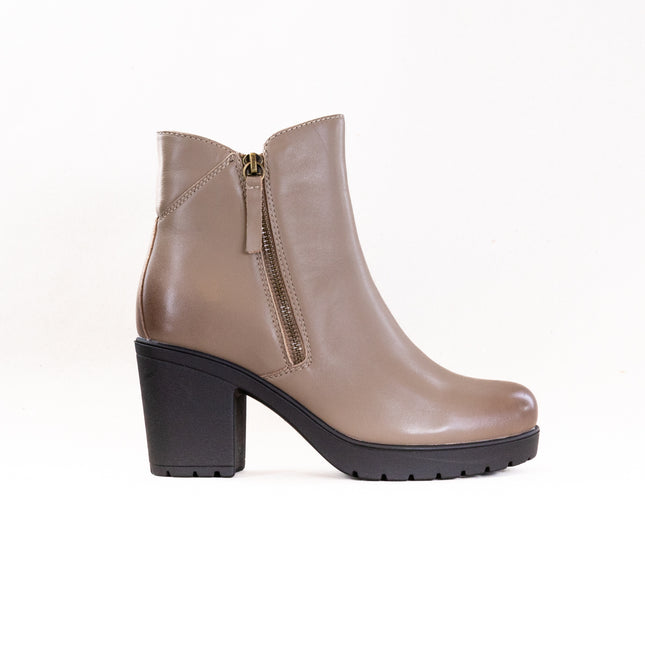 Spring Step Dealey (Women's) - Taupe
