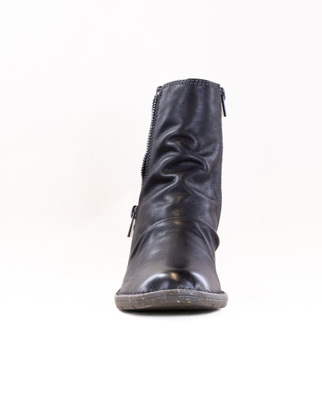 Clarks Kastela Zip (Women's) - Black
