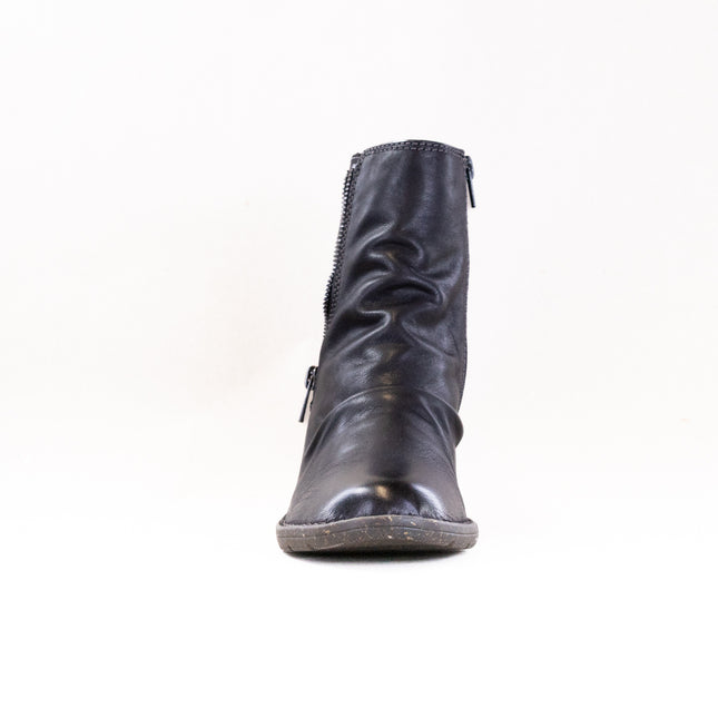 Clarks Kastela Zip (Women's) - Black