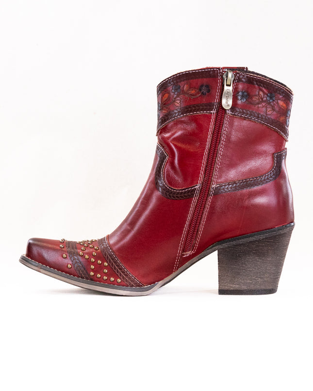 L'Artiste Saddleup (Women's) - Dark Red Multi
