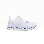 5.5 / Medium (B) / IVORY/ARCTIC