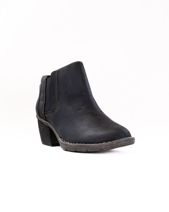 Clarks Kastela Lo (Women's) - Black Leather