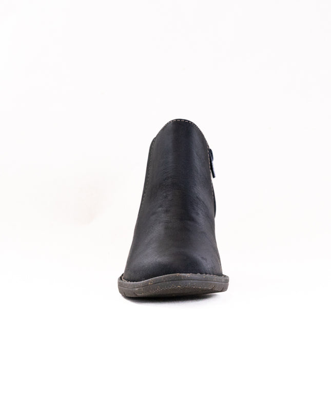 Clarks Kastela Lo (Women's) - Black Leather