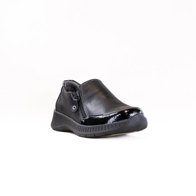 Suave Geneve Slip On (Women's) - Black/Black