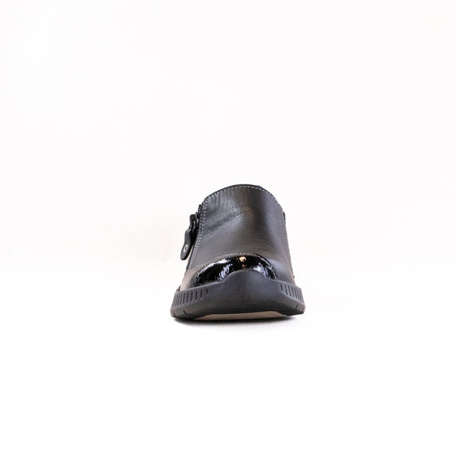 Suave Geneve Slip On (Women's) - Black/Black