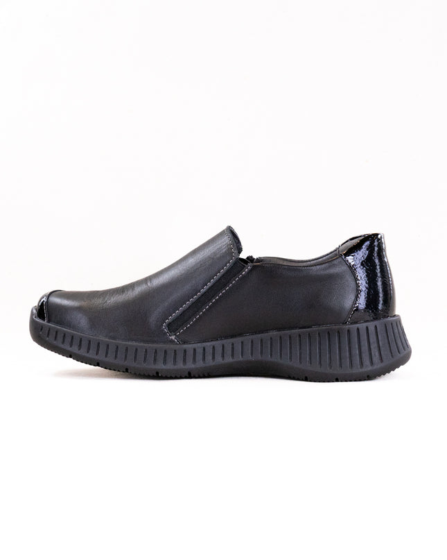 Suave Geneve Slip On (Women's) - Black/Black