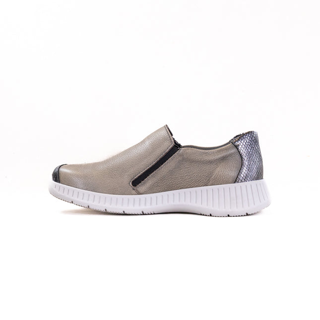 Suave Geneve Slip On (Women's) - Albacore/Barrel