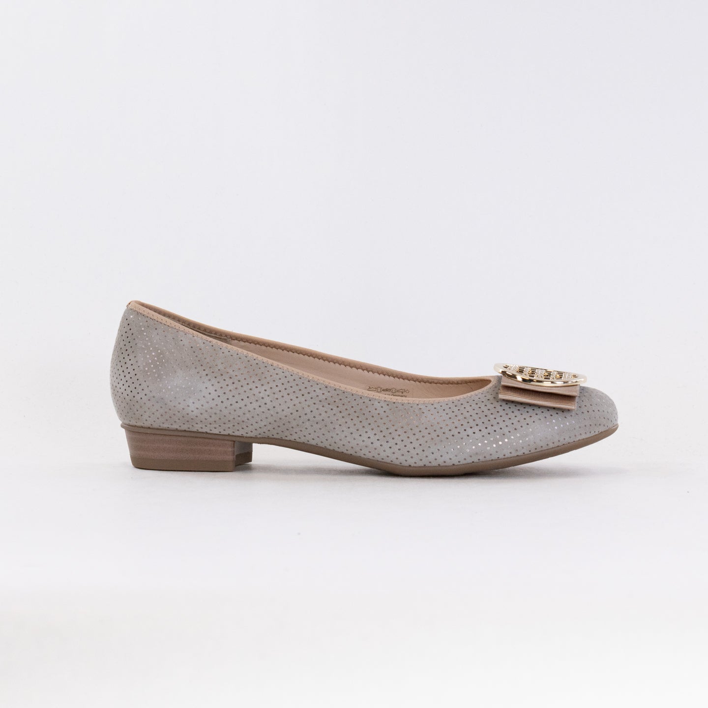 Ara Bambi (Women's) - Sand