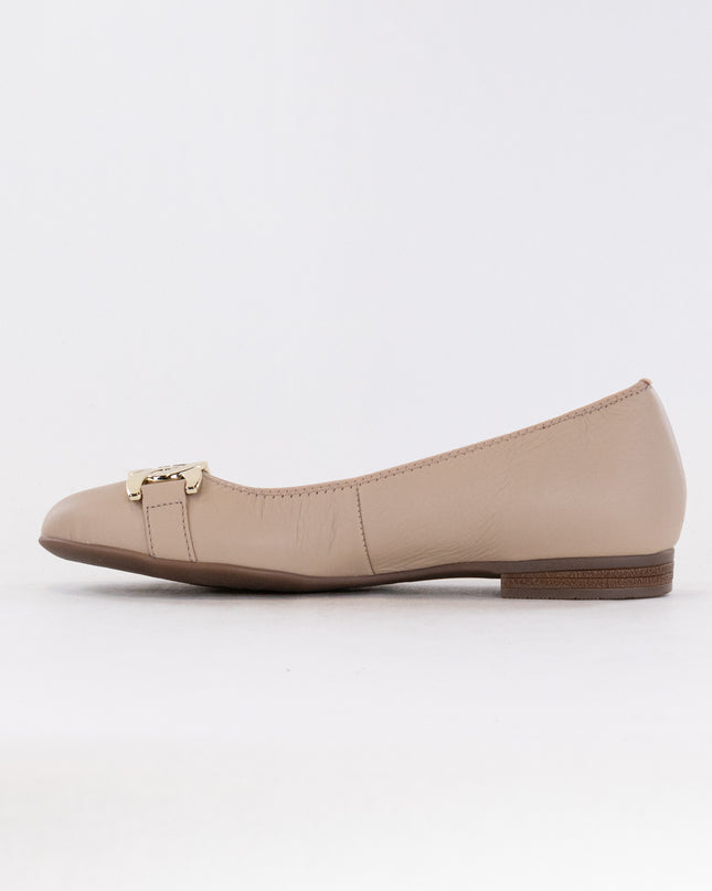 Ara Sky Flat 12-31314 (Women's) - Sand Leather
