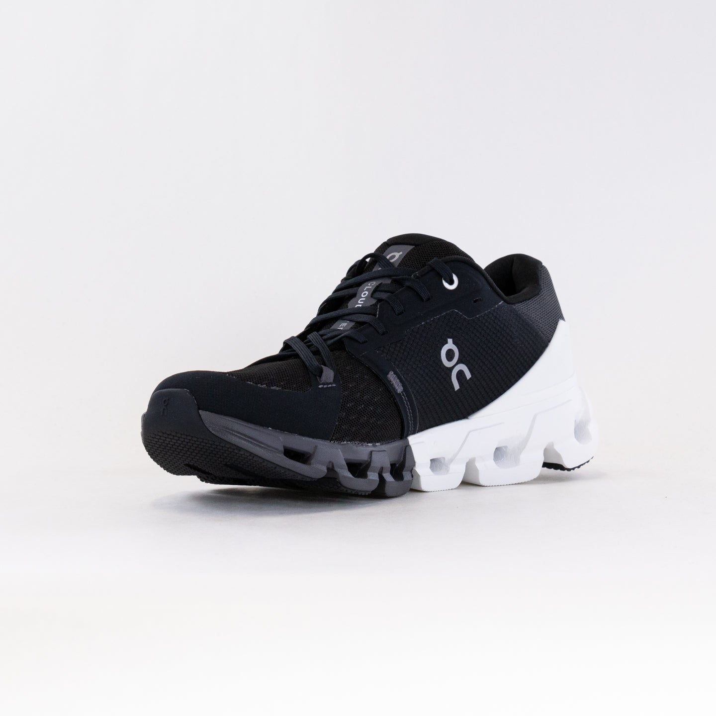 On Cloudflyer 4 (Men's) - Black/White