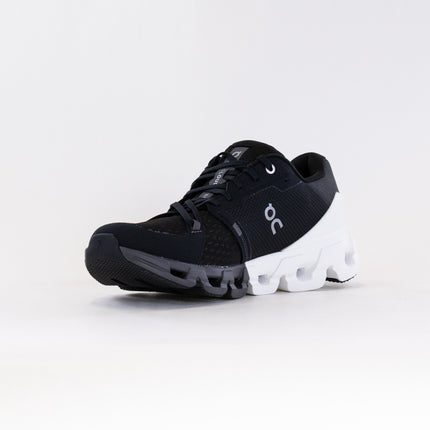 On Cloudflyer 4 (Women's) - Black/White