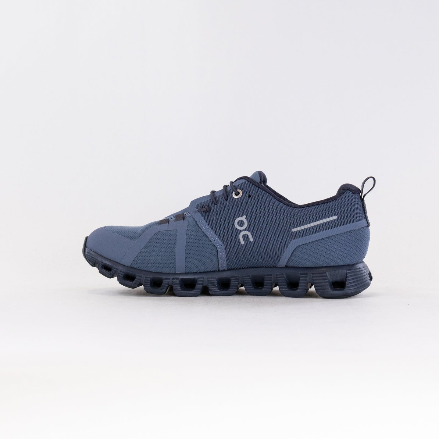 On Cloud 5 Waterproof (Women's) - Metal/Navy