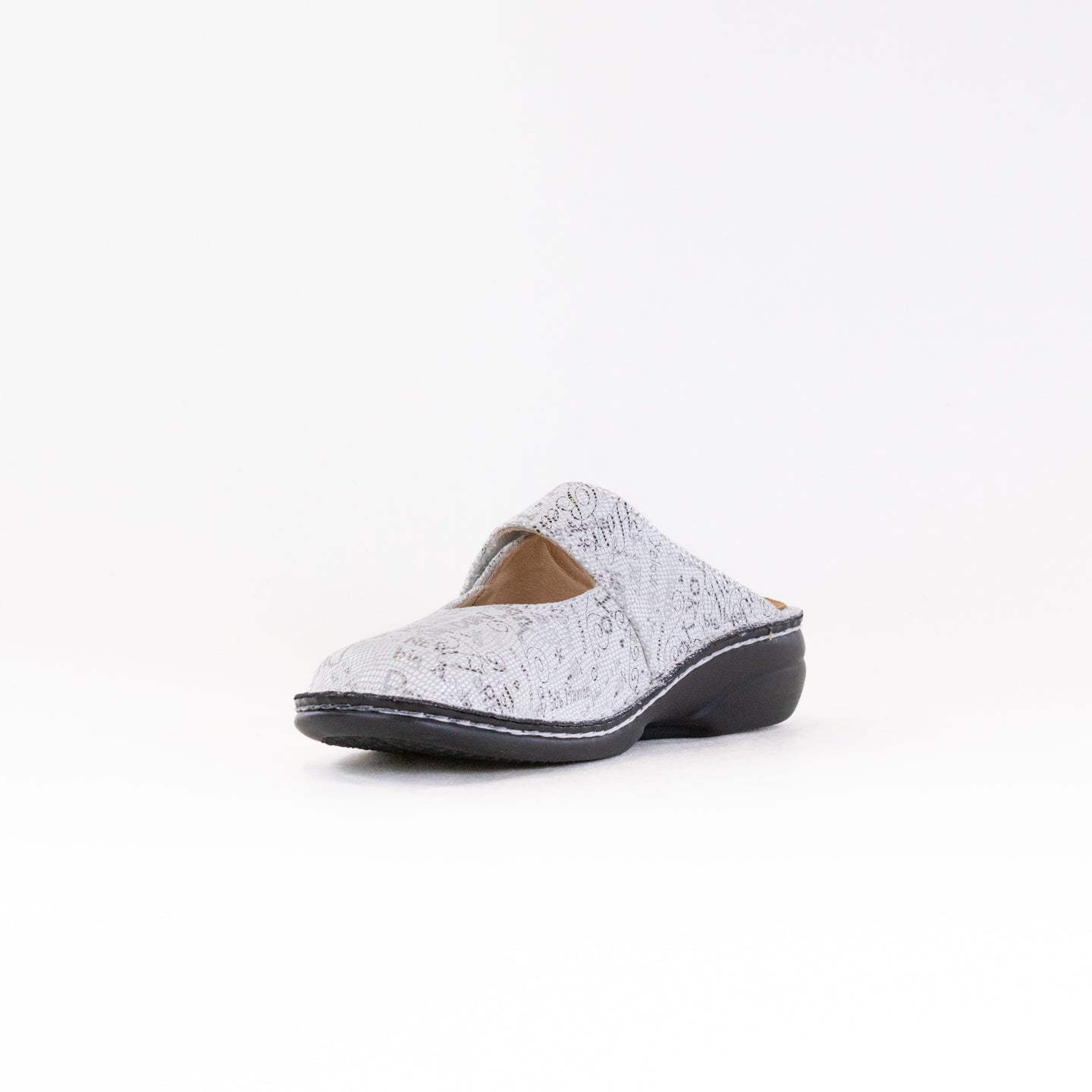 Finn Comfort Stanford Clog (Women's) - Words Bianco