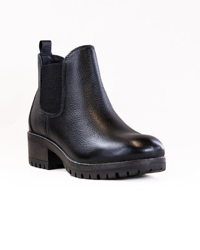 Salvia Cassy (Women's) - Black Pebbled Leather