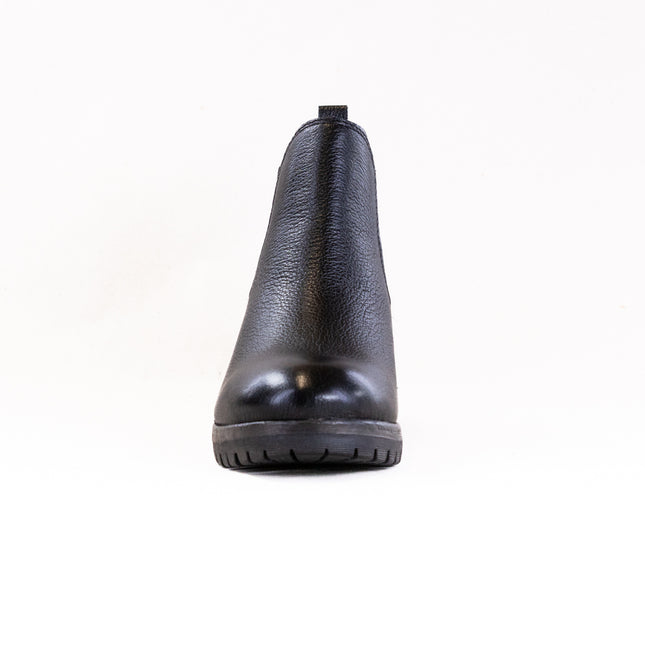 Salvia Cassy (Women's) - Black Pebbled Leather