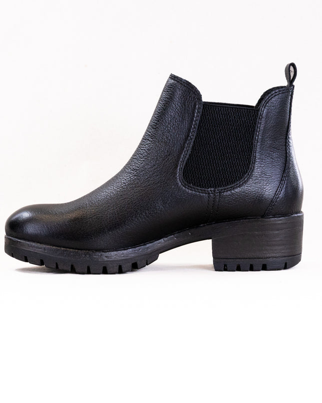 Salvia Cassy (Women's) - Black Pebbled Leather