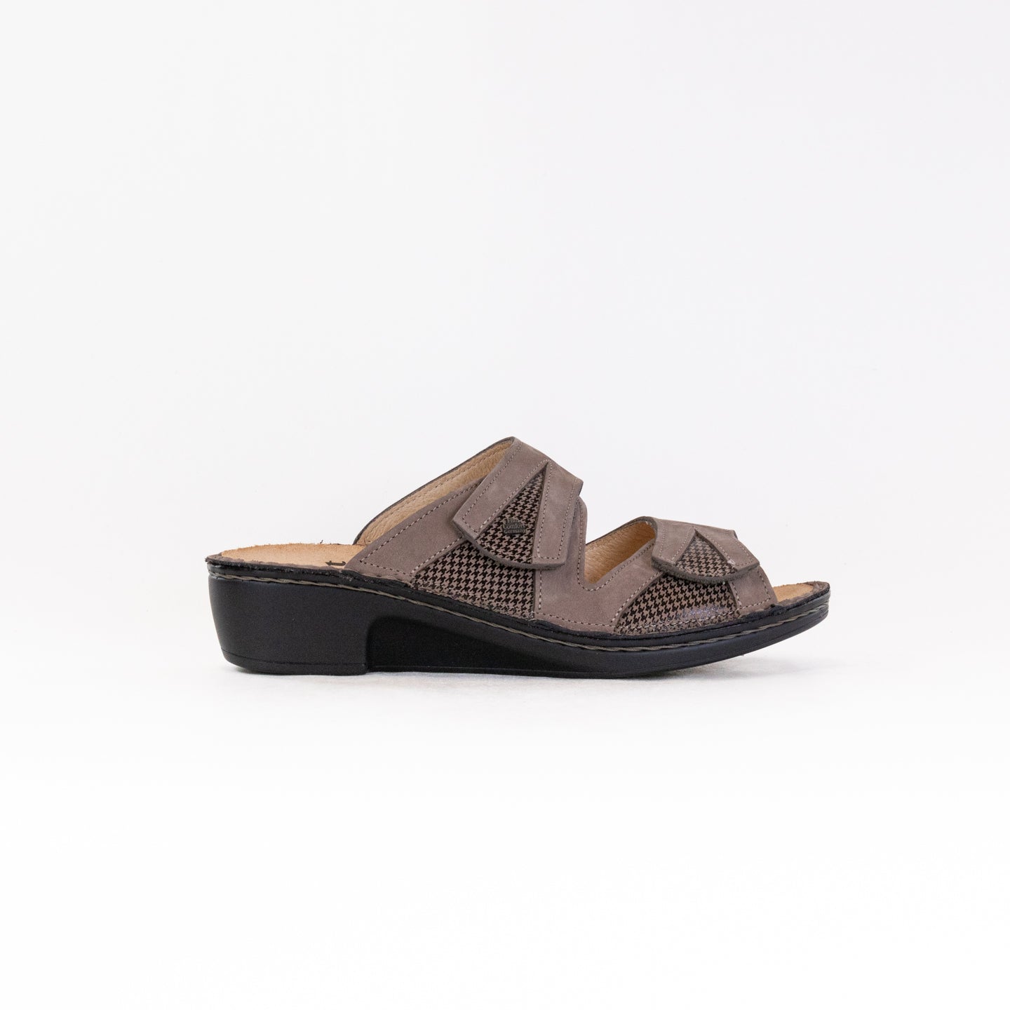 Finn Comfort Campione (Women's) - Taupe