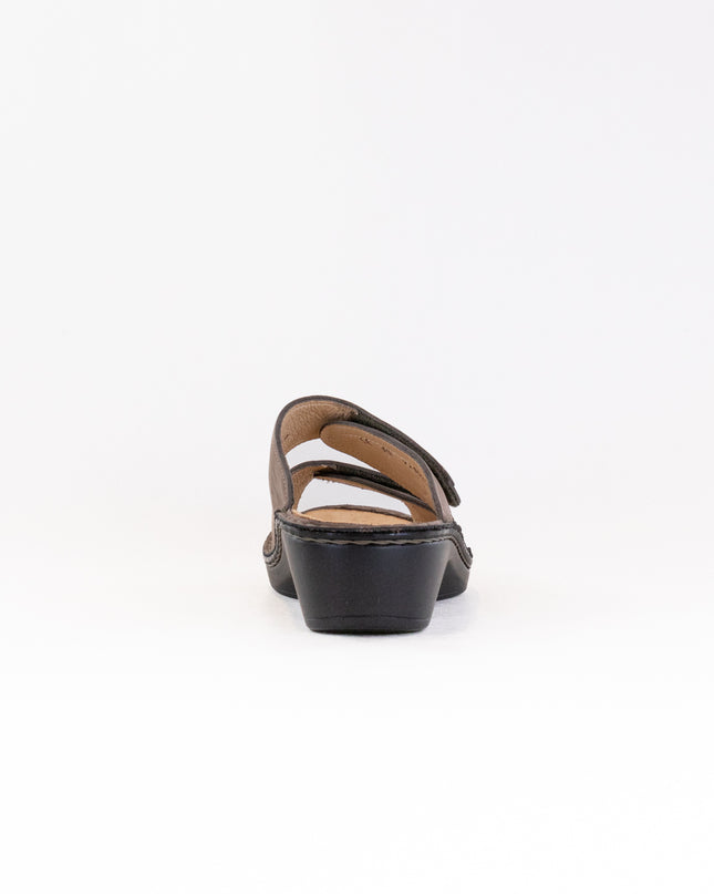 Finn Comfort Campione (Women's) - Taupe