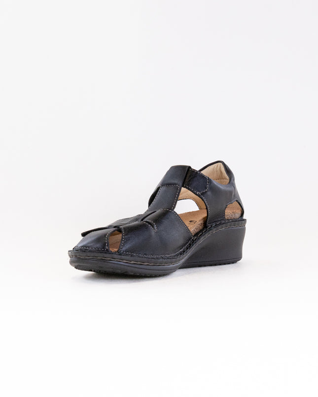 Finn Comfort Funen (Women's) - Black Leather