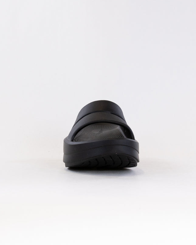 OOFOS OOMega Ooahh Sandal (Women's) - Black