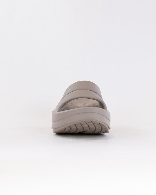 OOFOS OOMega Ooahh Sandal (Women's) - Nomad