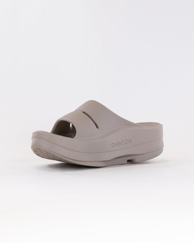 OOFOS OOMega Ooahh Sandal (Women's) - Nomad