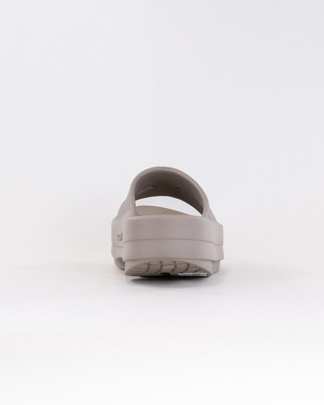 OOFOS OOMega Ooahh Sandal (Women's) - Nomad