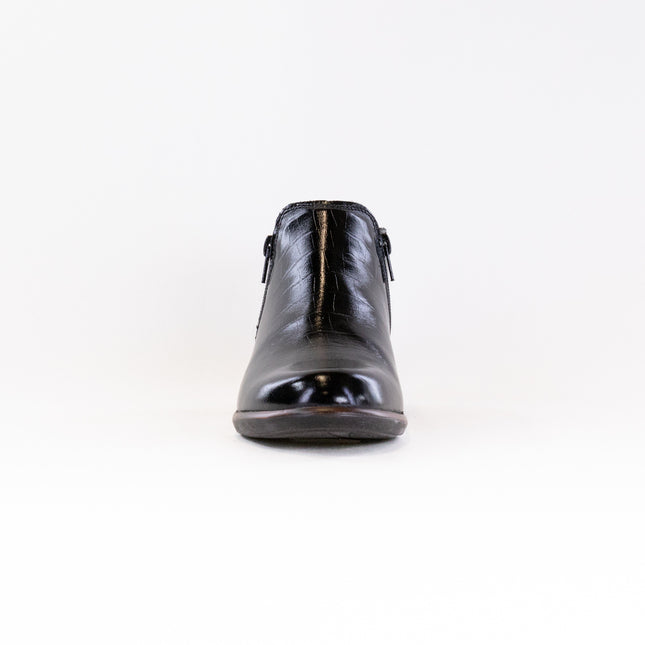 Naot Helm (Women's) - Black Croc Leather