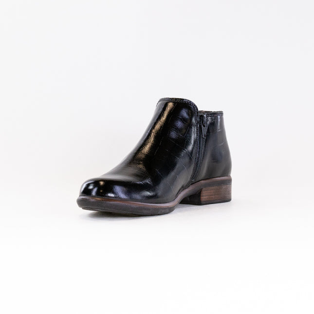 Naot Helm (Women's) - Black Croc Leather