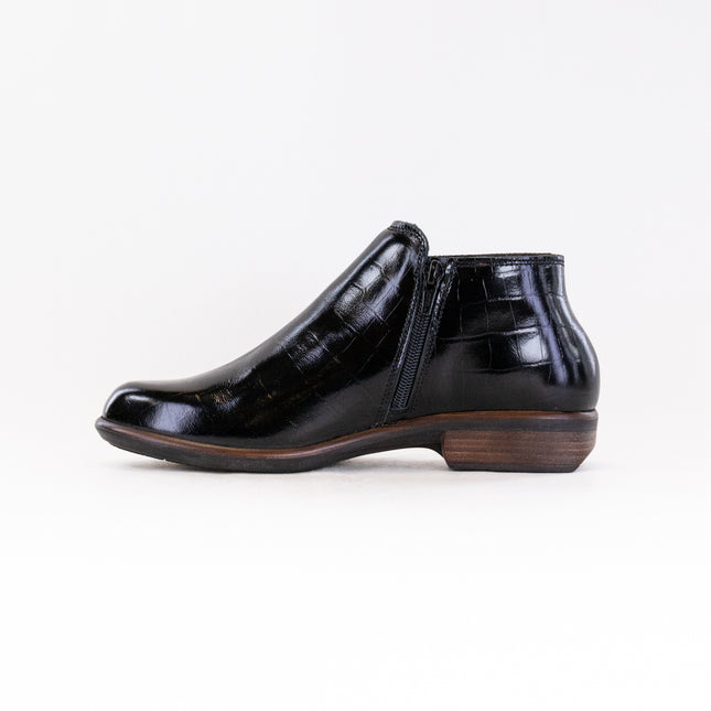 Naot Helm (Women's) - Black Croc Leather