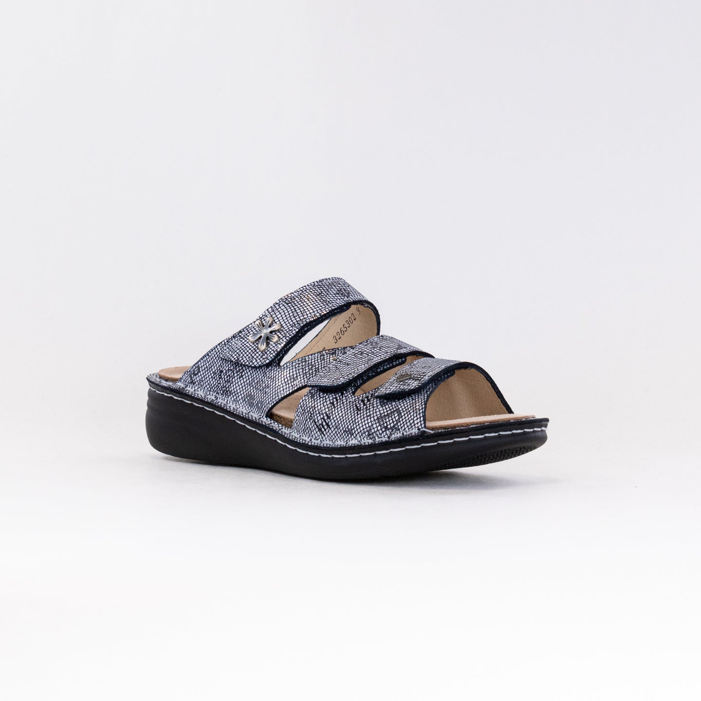 Finn Comfort Grenada (Women's) - Words Blue