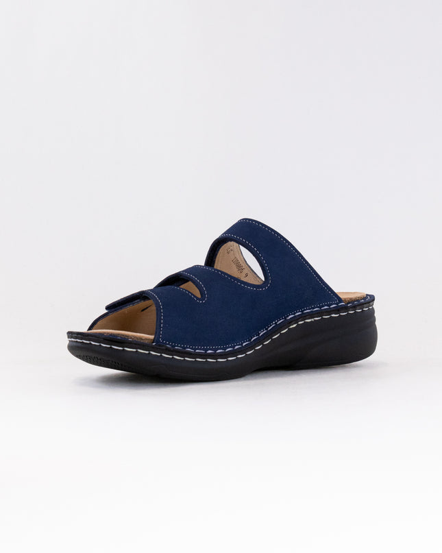 Finn Comfort Grenada (Women's) - Nubuck Atoll