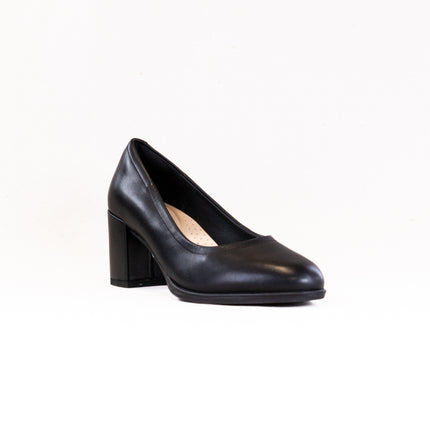 Clarks Freva55 Court (Women's) - Black Leather