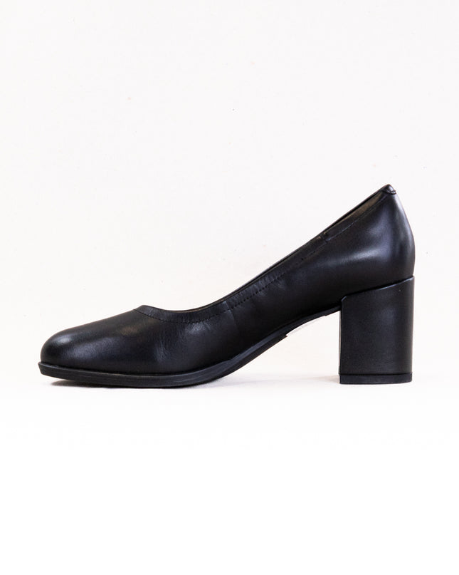 Clarks Freva55 Court (Women's) - Black Leather