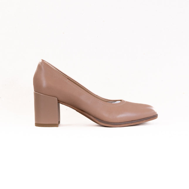 Clarks Freva55 Court (Women's) - Praline Leather