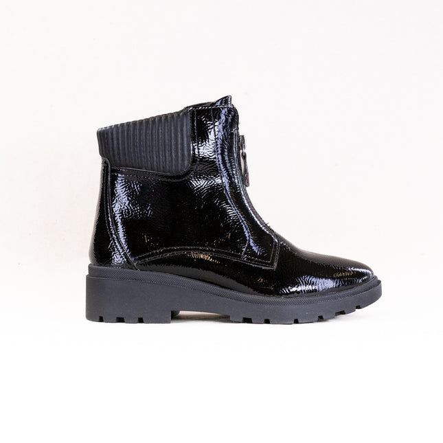 Clarks Calla Zip (Women's) - Black Crinkle Patent
