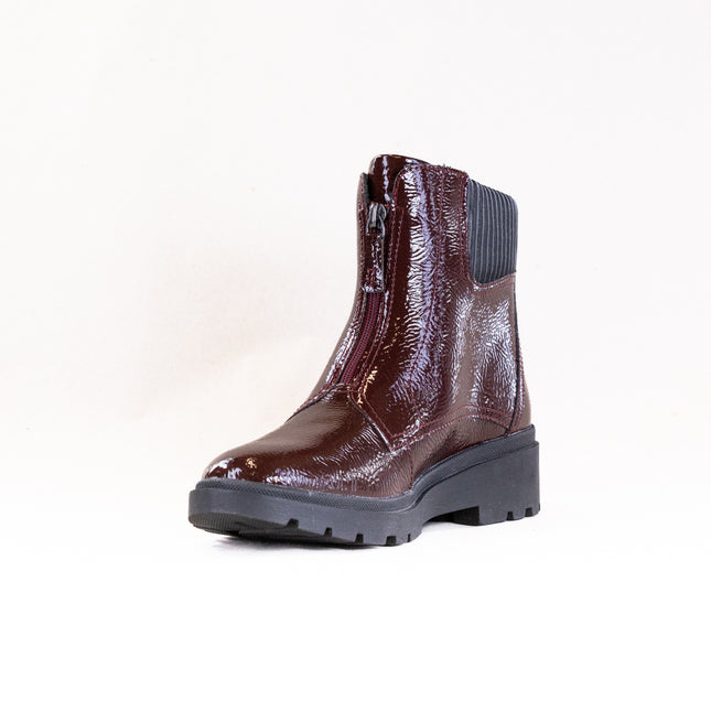 Clarks Calla Zip (Women's) - Burgundy Patent