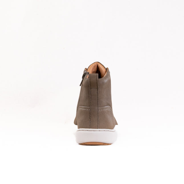 Clarks Nalle Vine Boot (Women's) - Dark Olive Leather