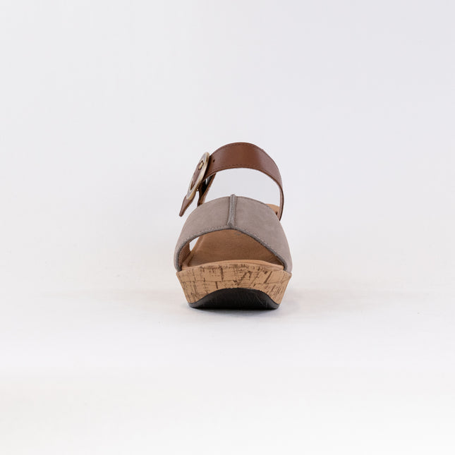 Naot Breezy (Women's) - Stone Nubuck/Caramel