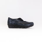 37 / BLACK AMALIA NUBUCK
