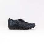 37 / BLACK AMALIA NUBUCK