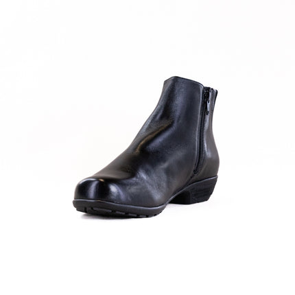 Ros Hommerson Ezra (Women's) - Black Leather