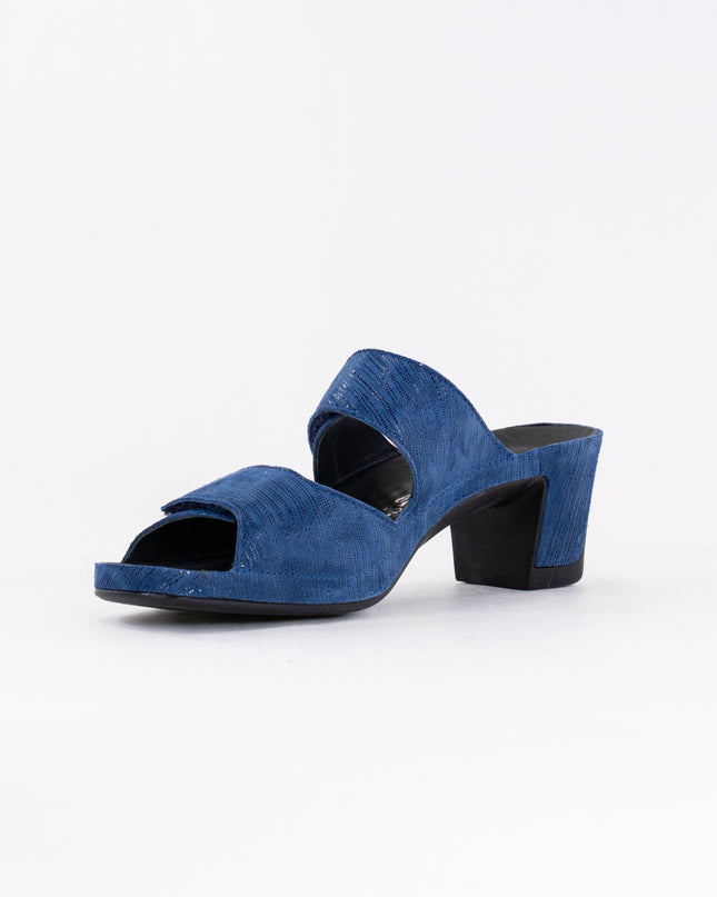 Vital Joy Mule Sandal (Women's) - Wind Ocean Leather