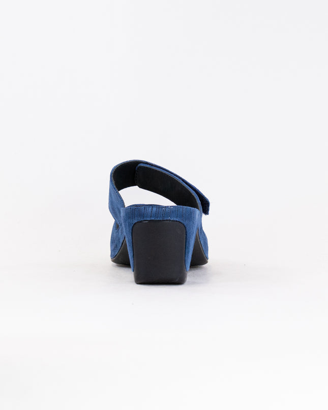 Vital Joy Mule Sandal (Women's) - Wind Ocean Leather