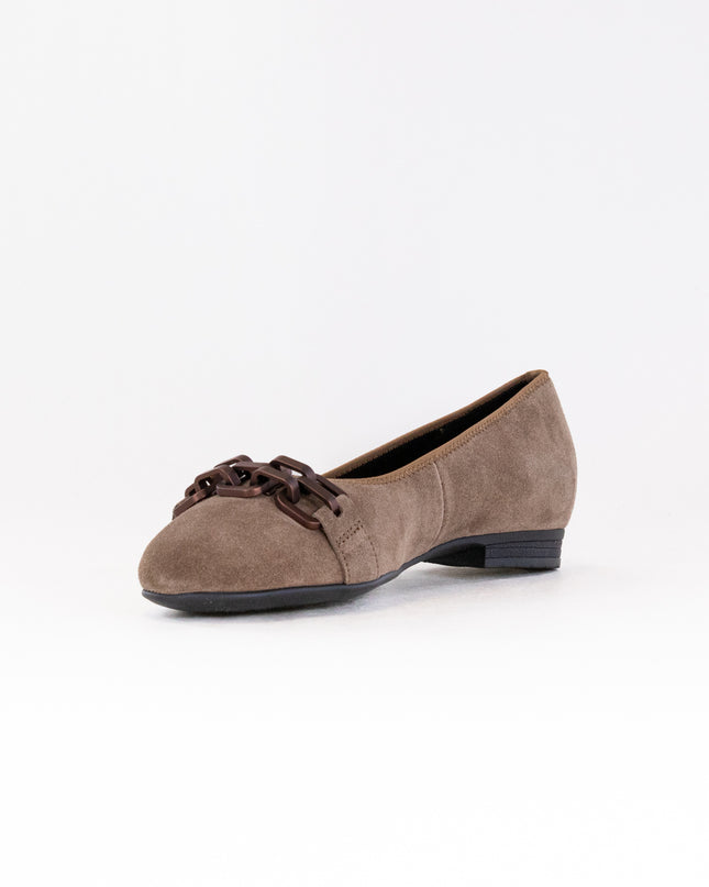 Ara Scout Chain Ballet Flat (Women's) - Sesame Suede