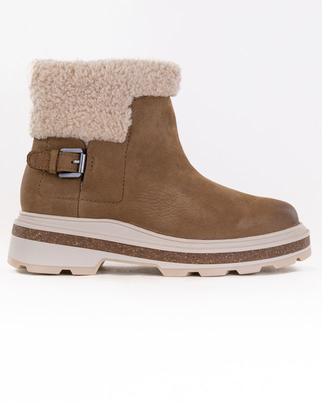Clarks Hencroft Madi Waterproof (Women's) - Dark Sand Warmlined