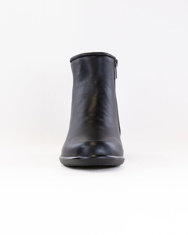 Naot Norther (Women's) - Black Leather